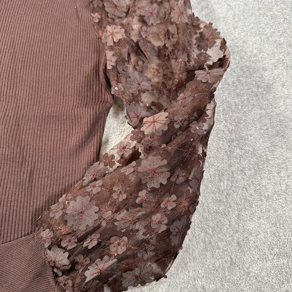 Cato Brown Ribbed Mock Neck Embellished Flower Blouse Women's XL Puff Sleeve - Picture 2 of 9